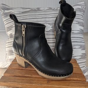 Swedish Hasbeens Zip It Emy